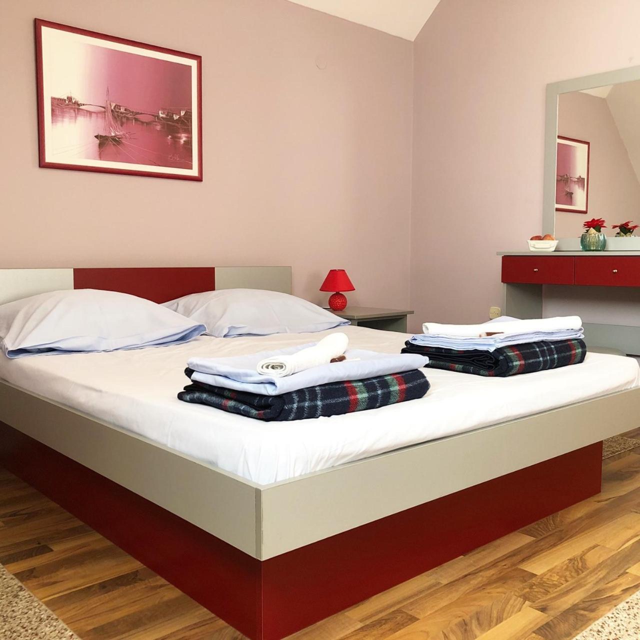 Guest House Aleksandra Bajina Basta Ngoại thất bức ảnh